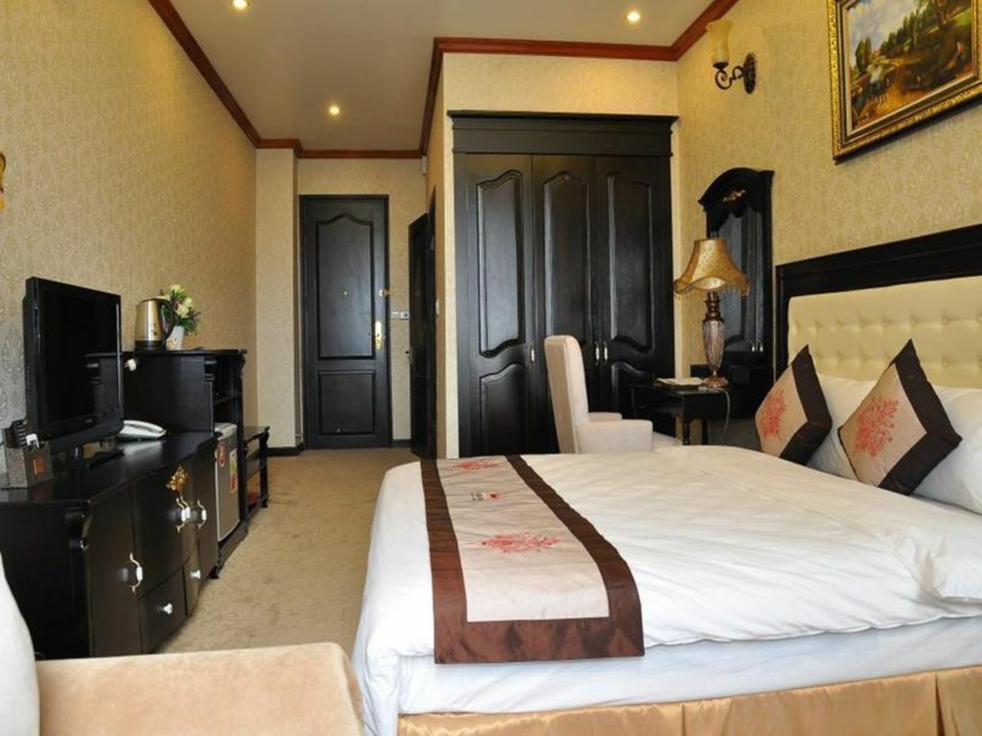 Phuong Anh Hotel 1 Hai Duong Exterior photo