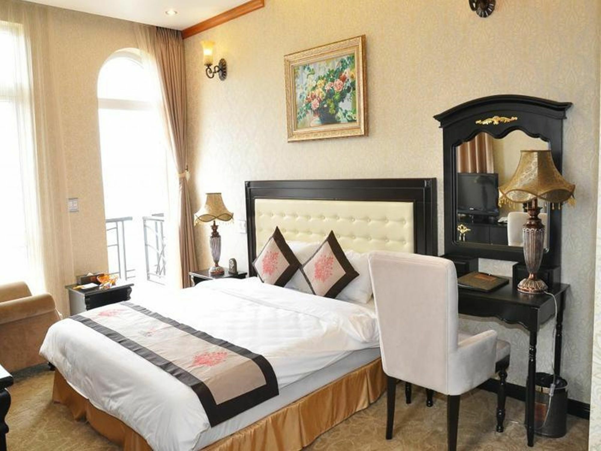 Phuong Anh Hotel 1 Hai Duong Exterior photo